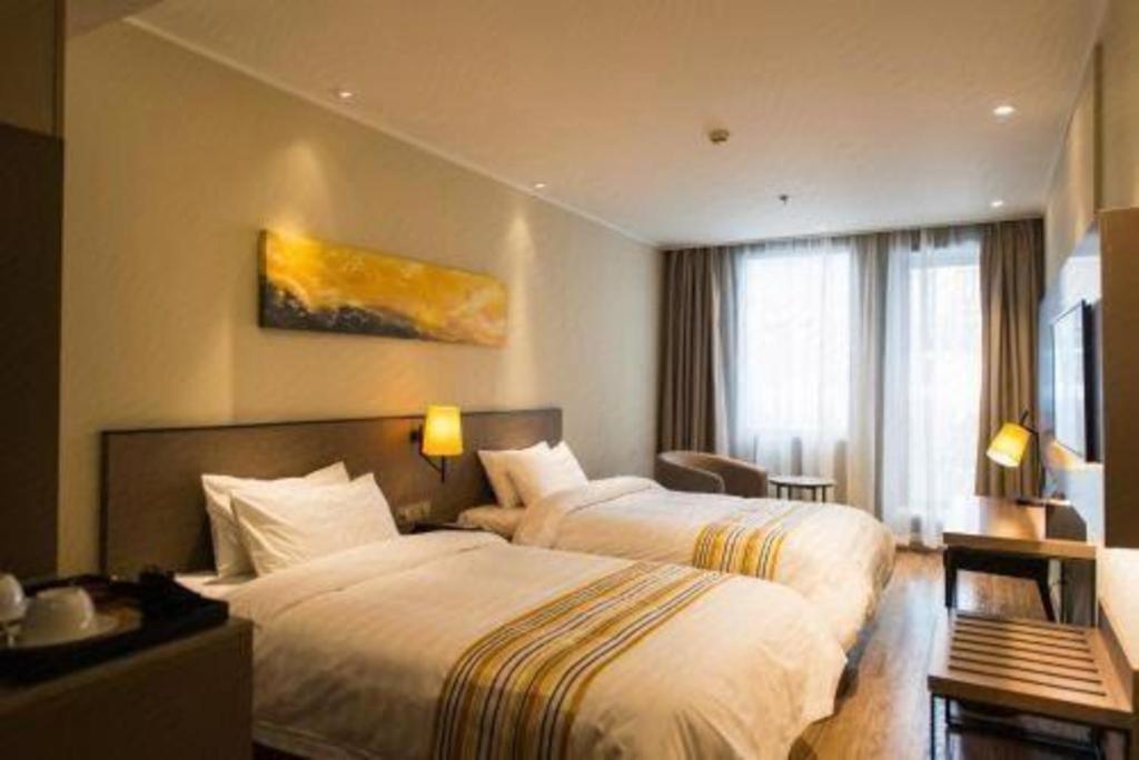 Hotel New International Expo Center Yushan Road Yuanshen Sports Shanghai
