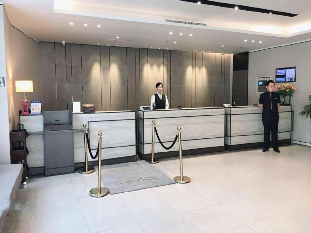 New International Expo Center Yushan Road Yuanshen Sports