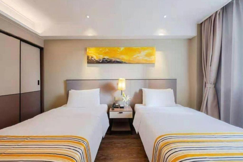 New International Expo Center Yushan Road Yuanshen Sports Hotel